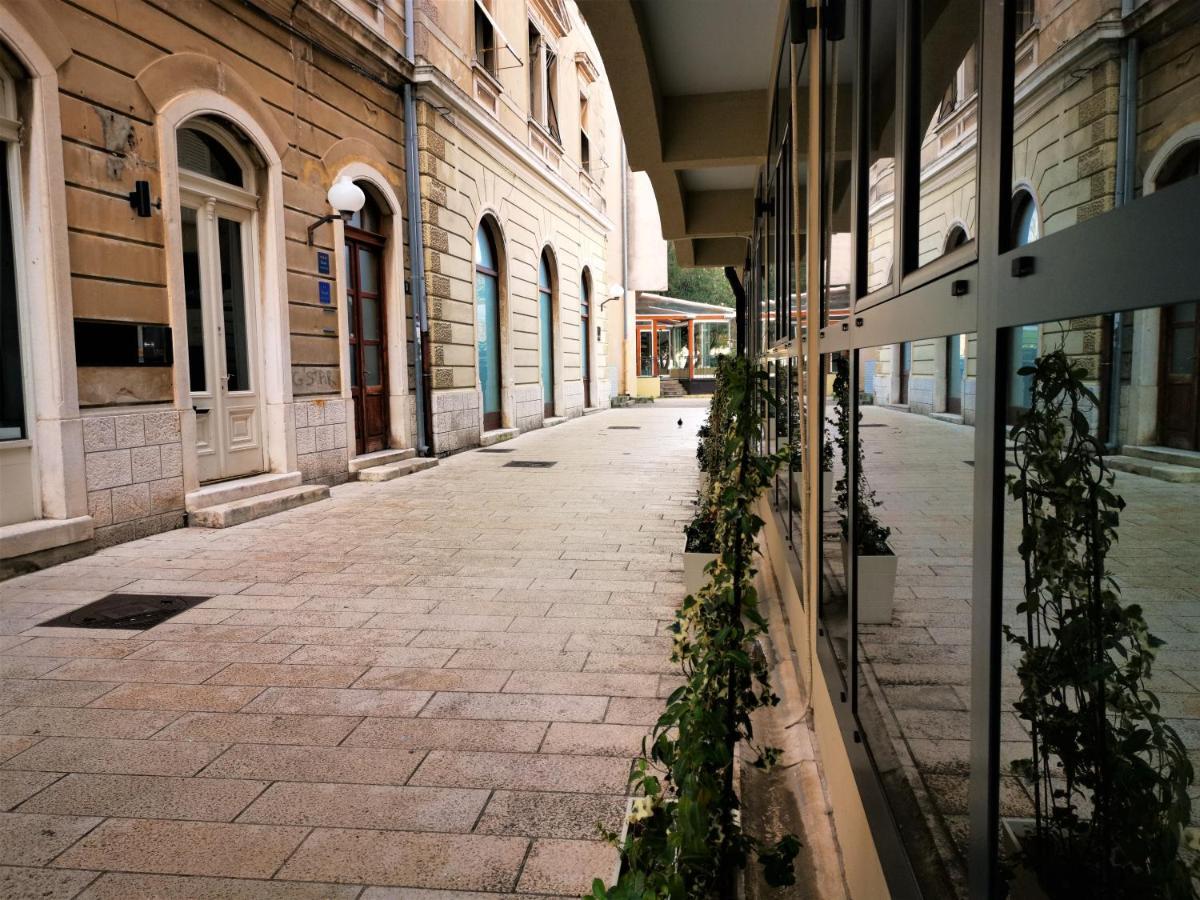 Divinity'S Reach - Old Town Center Hotel Zadar Exterior photo